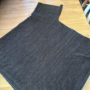 NWT Barefoot Dreams Poncho Sweater Pullover Cozy Chic Blue Gray Turtleneck